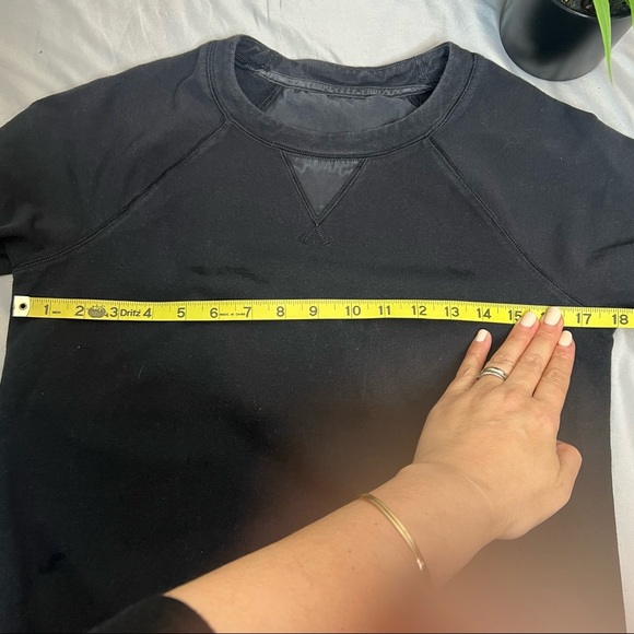 lululemon Crewneck Sweatshirt Black - Picture 4 of 5